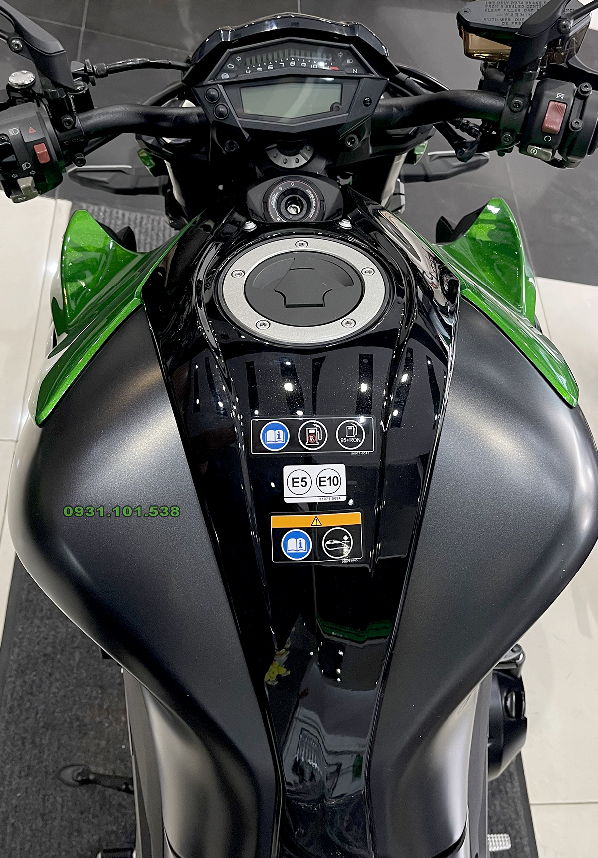 Kawasaki Z R S Tr L I Ngo N M C Sau Th I Gian V Ng B Ng Gi